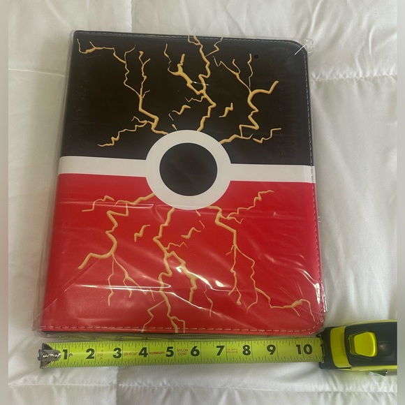 New Pokemon Card Binder, Holds 900 Cards total, 50 Removable Sleeves - Picture 3 of 4